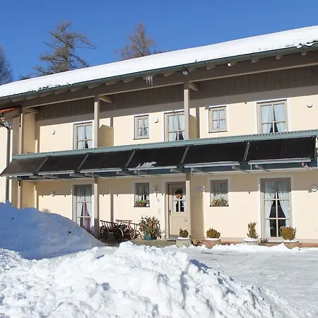 Landhaus Arberkristall Casa de hóspedes 4*